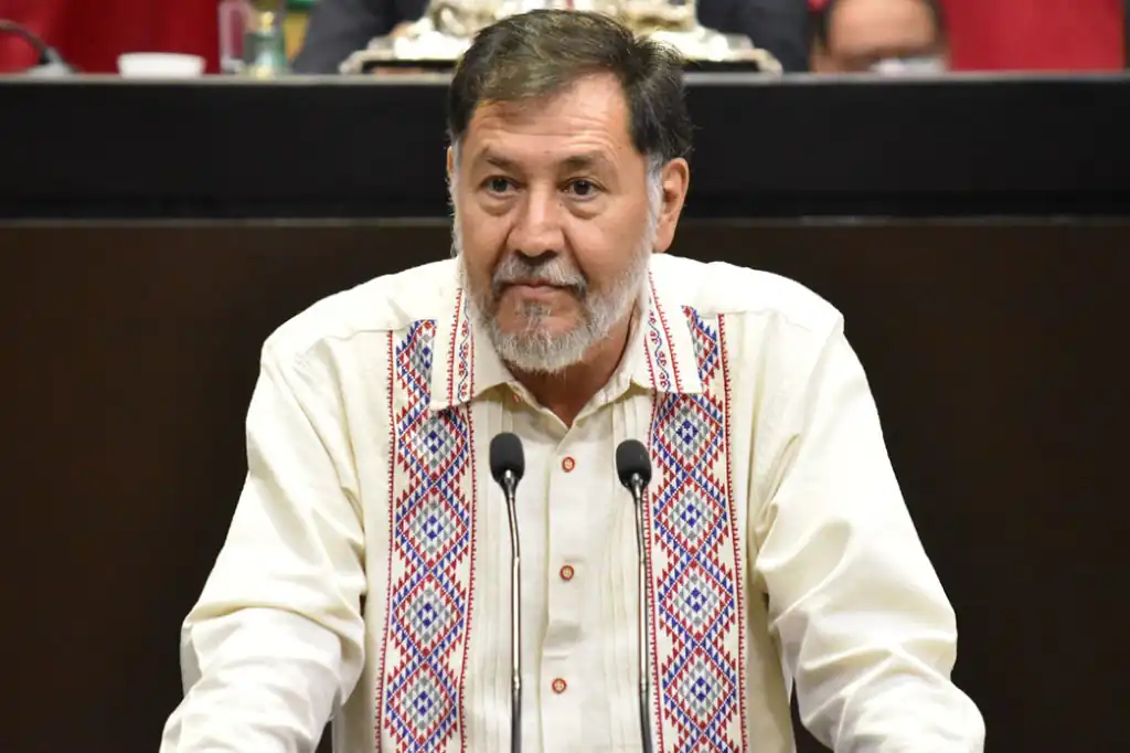 El presidente del Senado, Gerardo Fernández Noroña, respondió a las críticas por su viaje a Estrasburgo, Francia, para asistir a la Reunión de Presidentes de Parlamentos de Europa, defendiendo que él mismo costeó parte del boleto y negó haber viajado en primera clase.