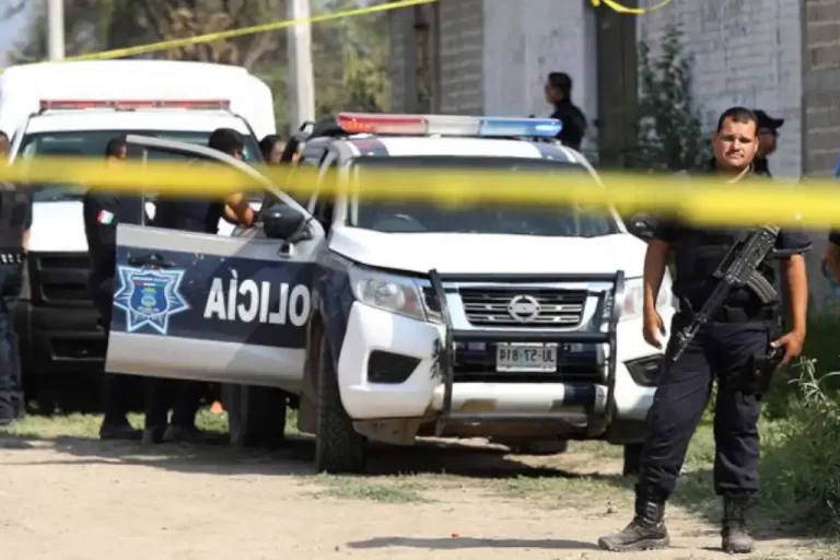 La Policía del EDOMEX halló sin vida a Janeth Marisol, funcionaria del Poder Judicial del Estado de México, dentro de un vehículo en el Fraccionamiento Santa Elena, en el municipio de San Mateo Atenco.