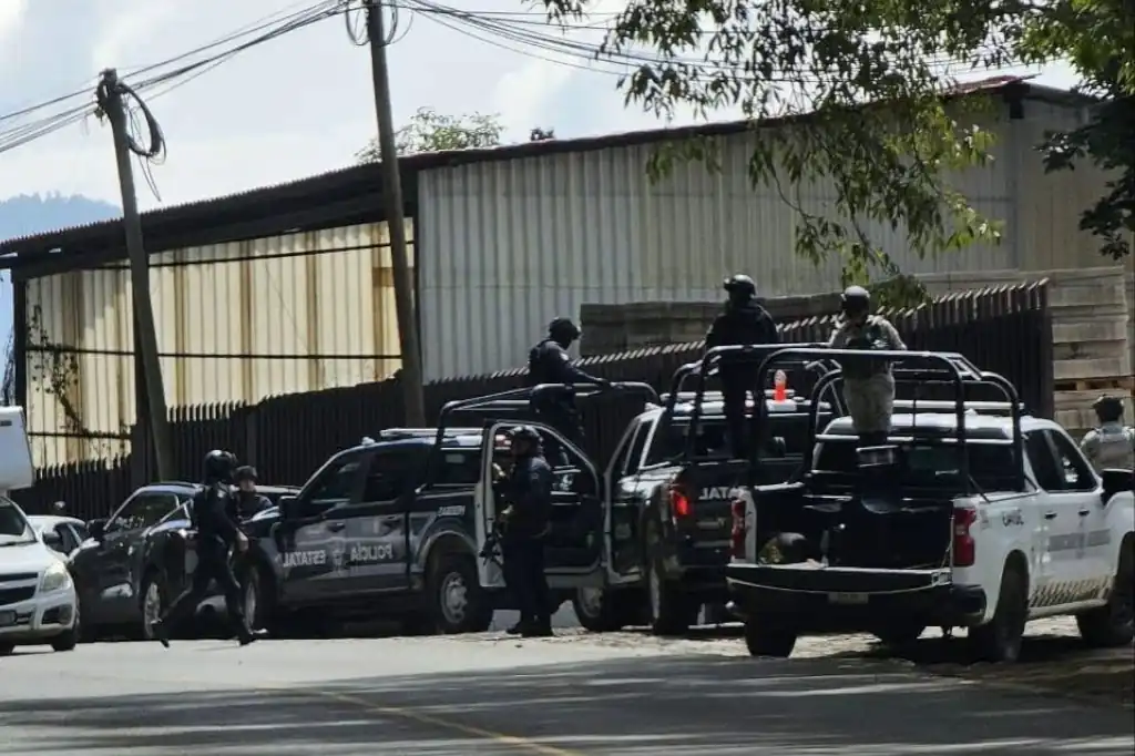 Una jornada de tensión y violencia se vivió este lunes en el sur del Estado de México tras el inicio del Operativo Liberación, un despliegue conjunto de autoridades federales y estatales en municipios como Tlatlaya, Luvianos, Tejupilco, Temascaltepec y Valle de Bravo.