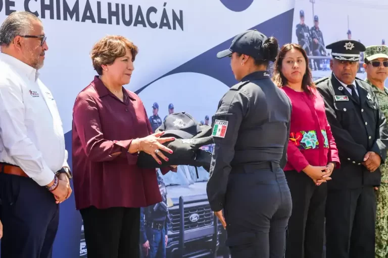Como parte del plan de rescate y fortalecimiento de la seguridad en la zona oriente del Estado de México, la gobernadora Delfina Gómez Álvarez entregó 20 nuevas patrullas y equipamiento a la Dirección de Seguridad Pública y Tránsito Municipal de Chimalhuacán, con una inversión cercana a los 50 millones de pesos.