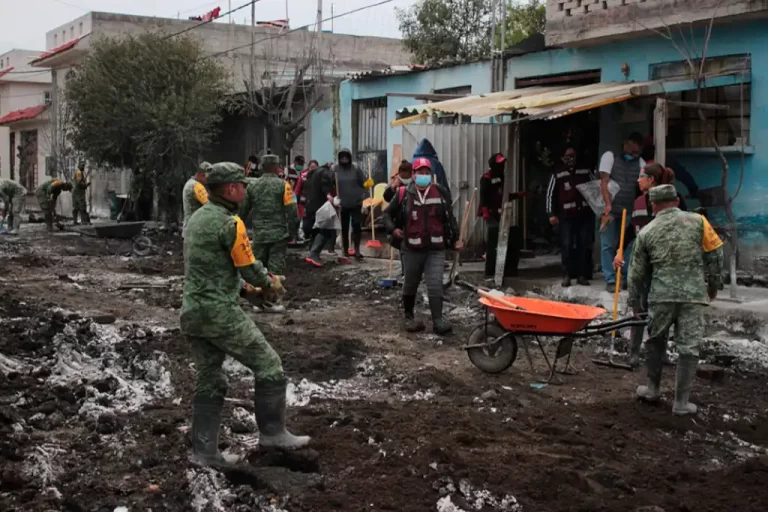 Chalco: un año después de las inundaciones, vecinos reconstruyen con miedo y esperanza.