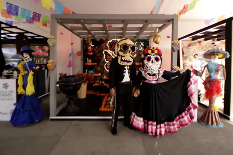 Toluca se convirtió en el epicentro de la tradición y la cultura mexiquense al recibir a más de 57 mil 300 visitantes durante el Pabellón Cultural Ecos de la Eternidad de los Pueblos Mágicos, una experiencia que rindió homenaje al Día de Muertos y que superó todas las expectativas de asistencia.