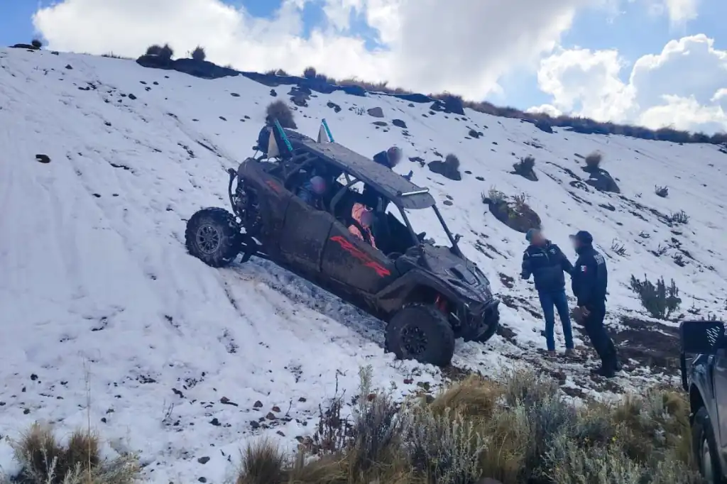 FGR investiga ingreso ilegal de vehículo todoterreno al Nevado de Toluca.