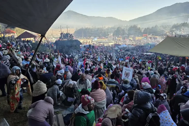 Más de 30 mil peregrinos de Toluca parten hacia la Basílica de Guadalupe