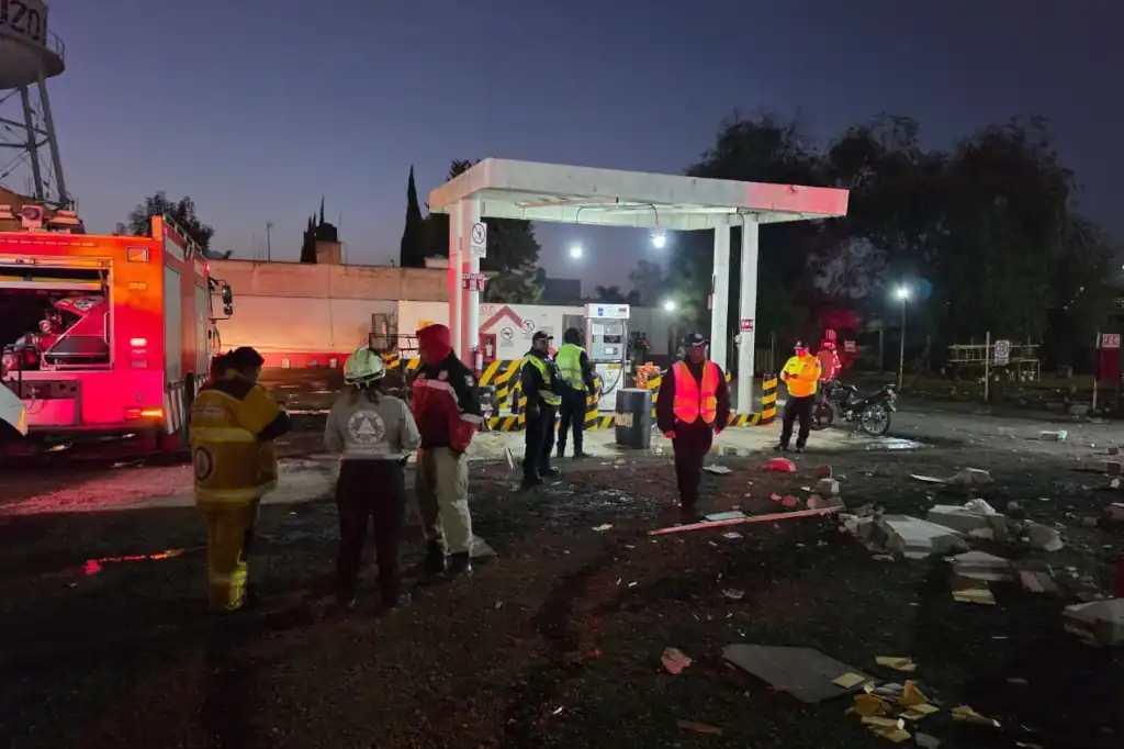 Explosión en estación de gas LP en Chalco deja daños y moviliza a cuerpos de emergencia