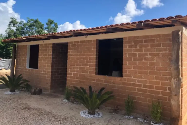 Daniel Madariaga destaca el potencial del sargazo para construcciones sustentables en México