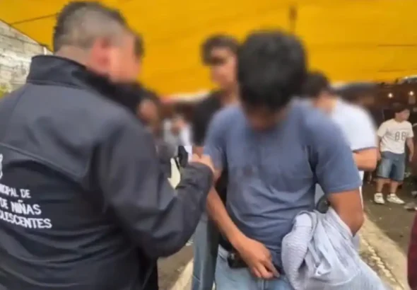 Suspenden fiesta clandestina en Toluca; localizan a más de 50 menores y dos intoxicados