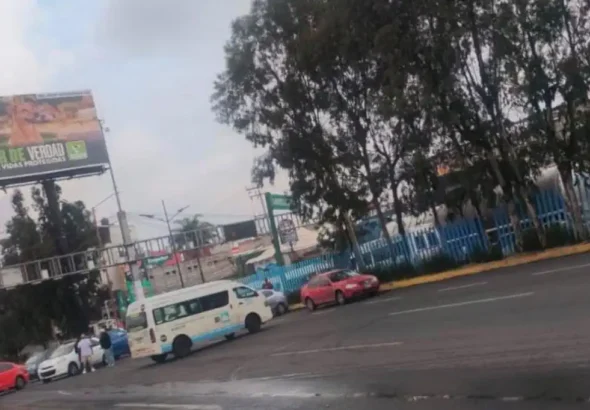Transportistas toman vialidades de Los Reyes La Paz tras ataque armado