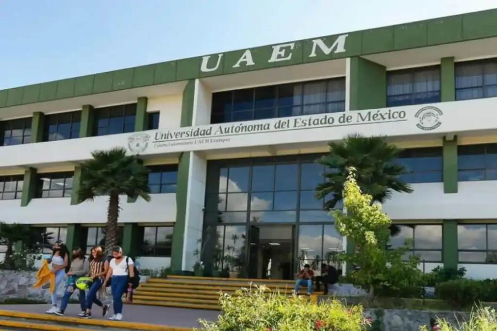 UAEMéx reanuda actividades en la Facultad de Economía tras acuerdo con estudiantes