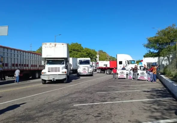 Paro nacional de transportistas amenaza con afectar carreteras del Estado de México